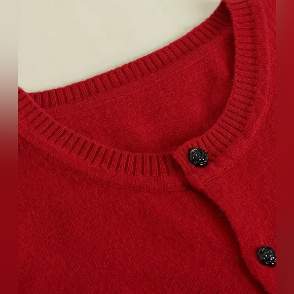 🌷SOLD🌷Chic Red Wool Long Sleeve Cardigan Sweater Jacket | Crochet | Large | New - Picture 8 of 10